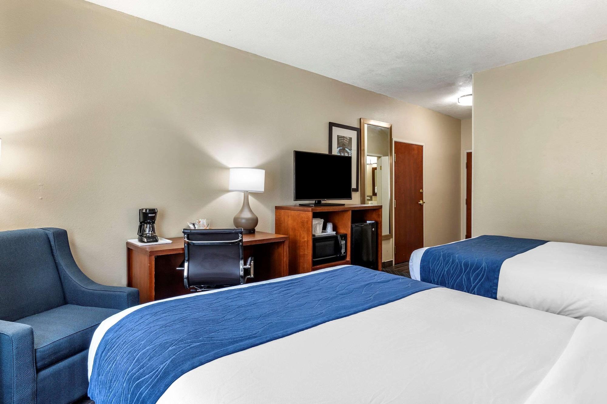 Inn Comfort South - I-240 3*