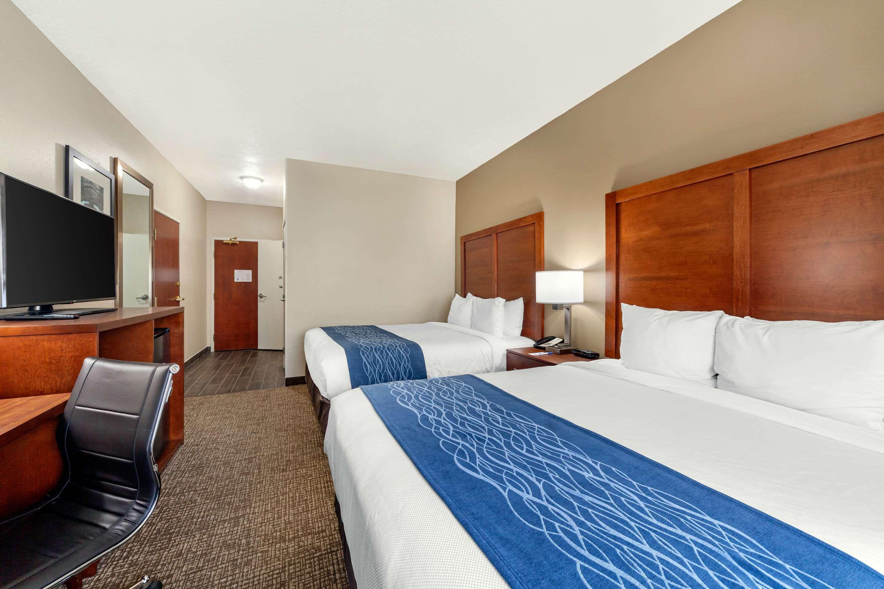 Comfort South - I-240 Inn